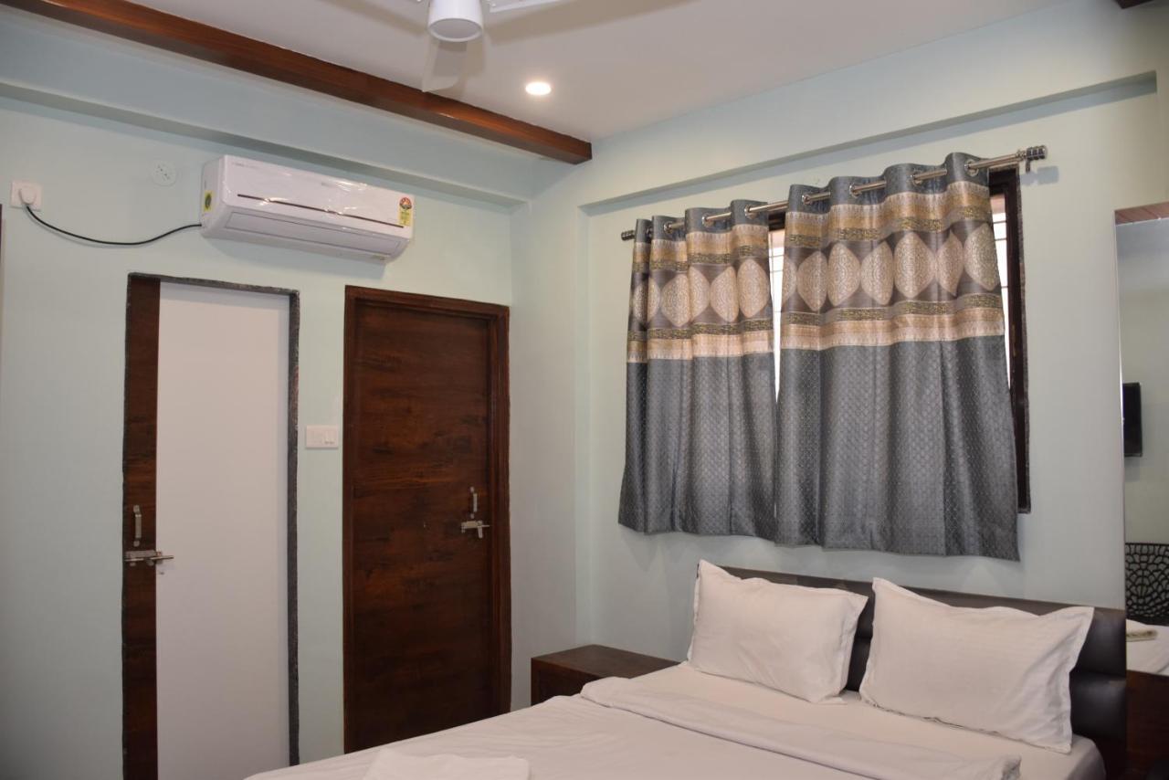 Shankar Residency, Akkalkot Akalkot Buitenkant foto