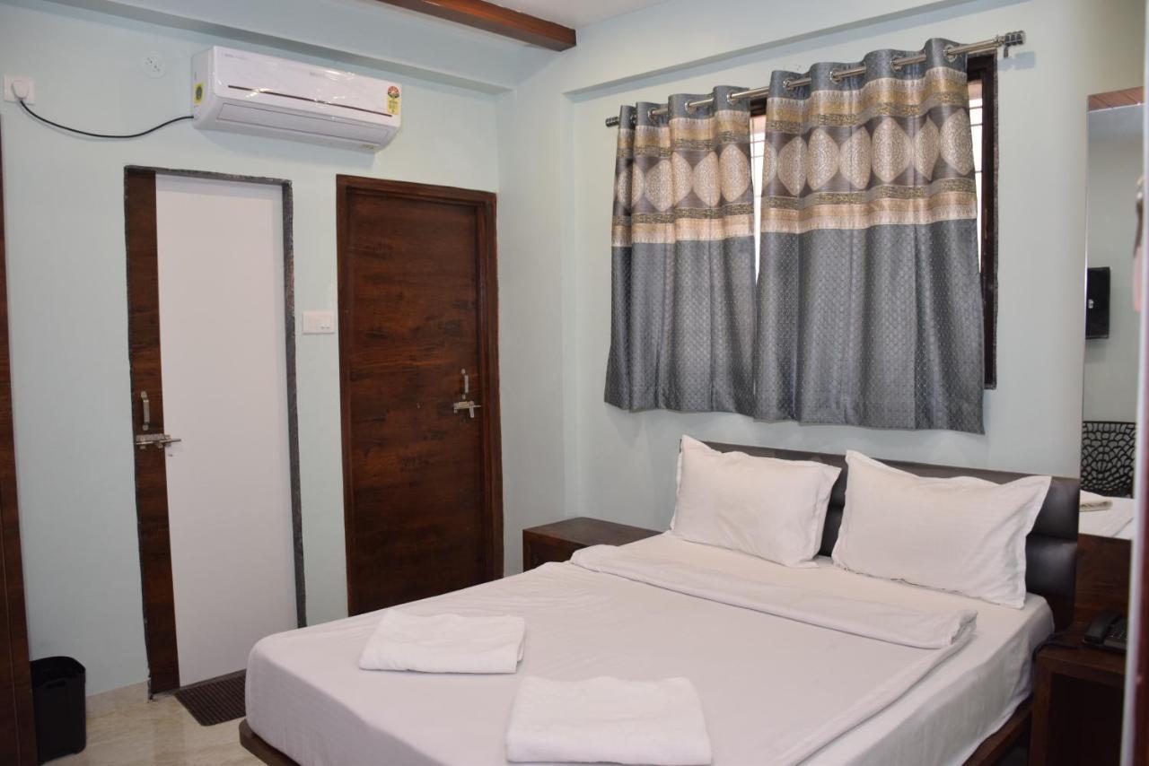 Shankar Residency, Akkalkot Akalkot Buitenkant foto
