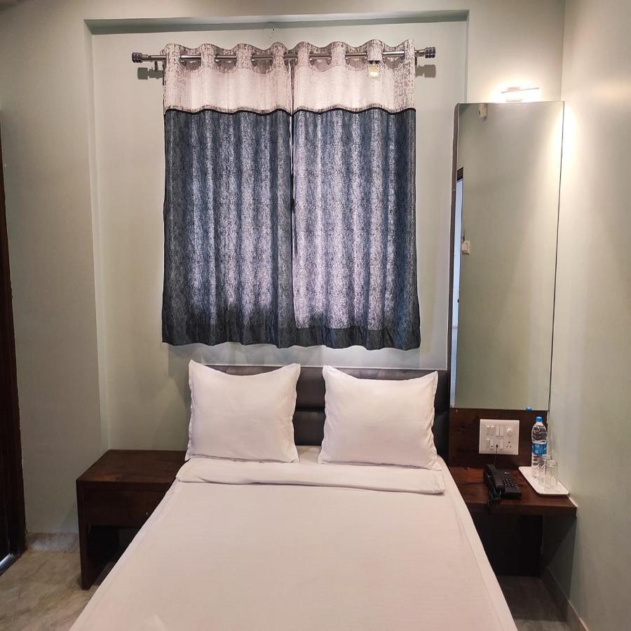 Shankar Residency, Akkalkot Akalkot Buitenkant foto