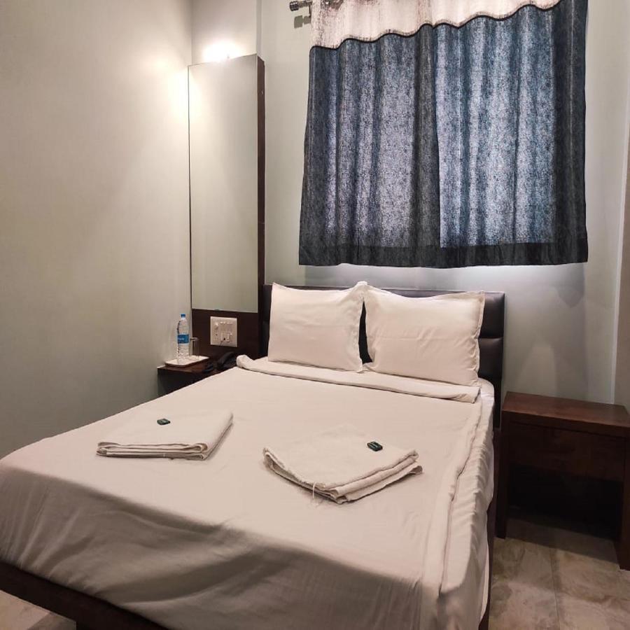 Shankar Residency, Akkalkot Akalkot Buitenkant foto